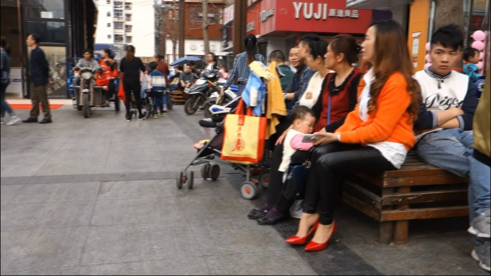 streetsnapdangl[00 01 01][20181129 222052 3]